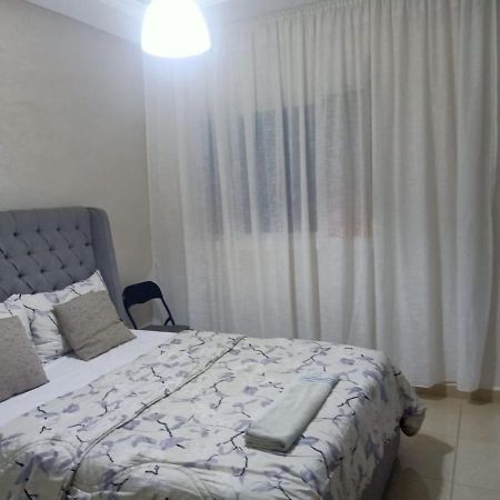 Апартаменты Studio De Luxe Meuble Avec Parking Мартиль Экстерьер фото