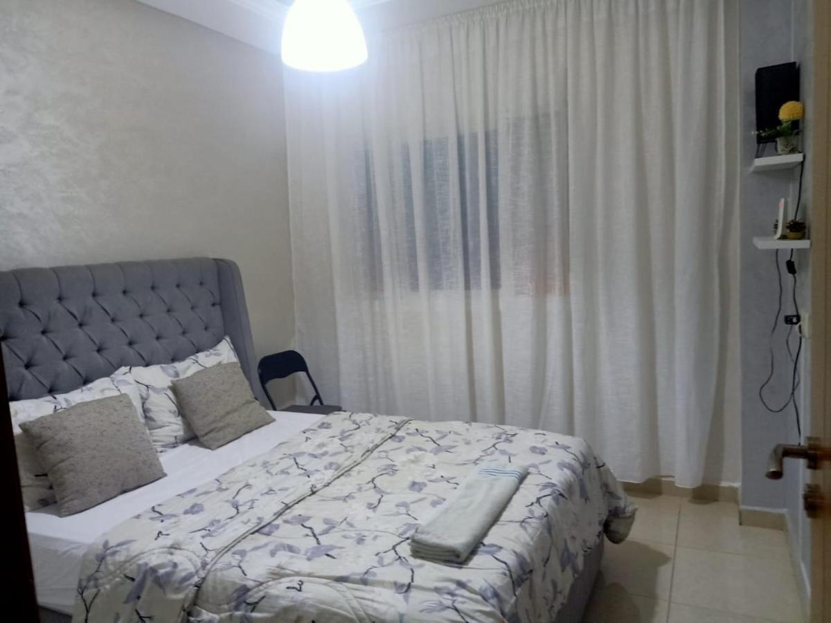 Апартаменты Studio De Luxe Meuble Avec Parking Мартиль Экстерьер фото